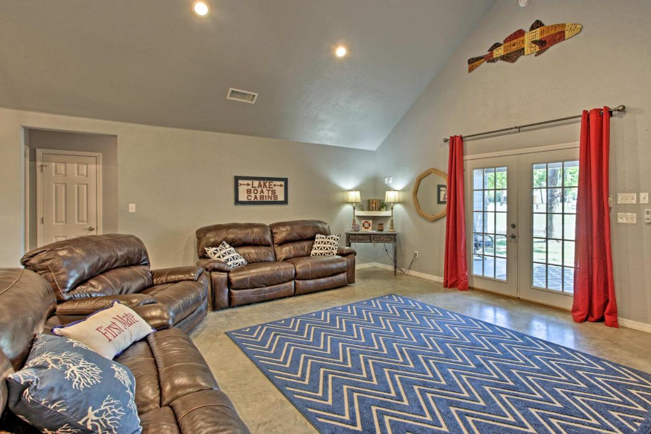 Modern Retreat With Gas Grill - Walk To Lake Texoma! Kingston 外观 照片